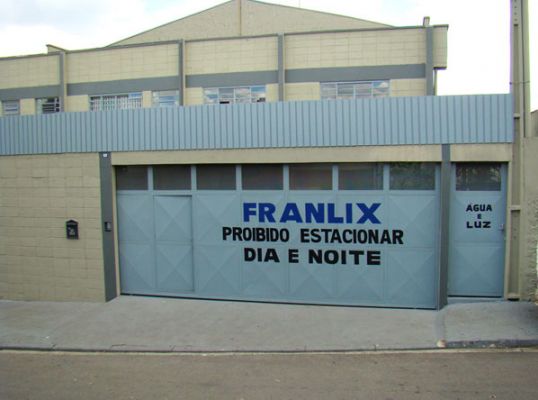 ENTRADA DE CARROS